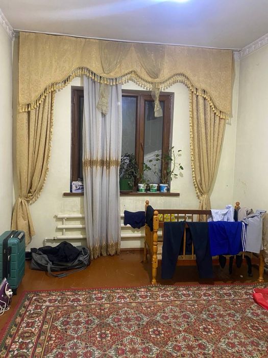 Продам часть Дома 1 сотки 4 комнат