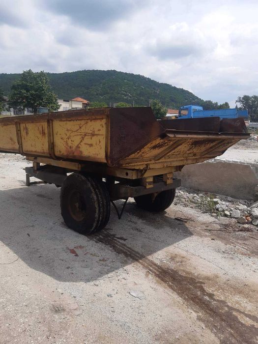 Ремарке самосвално