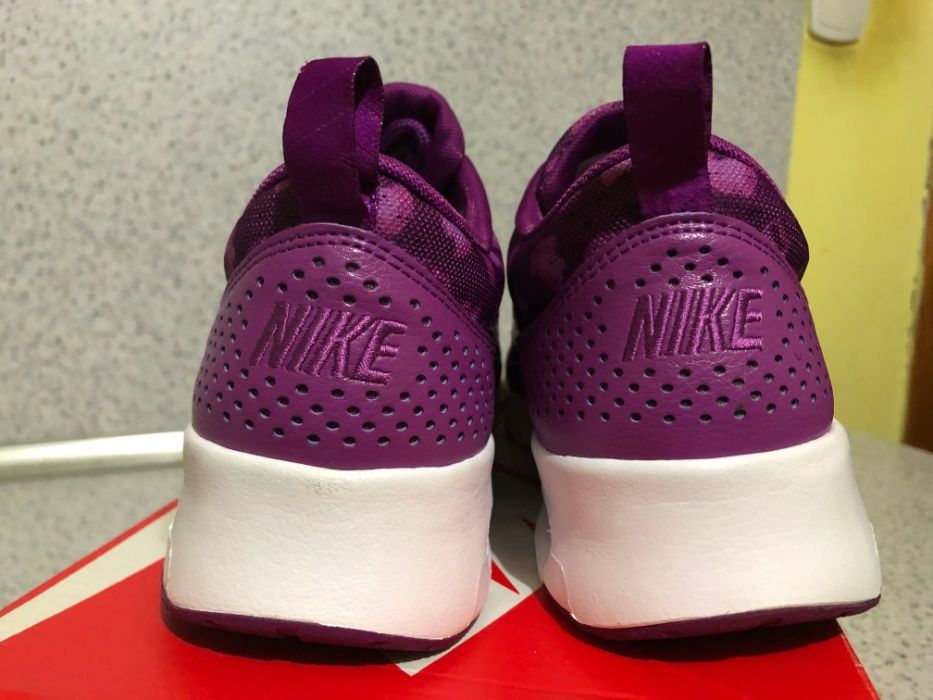ОРИГИНАЛНИ *** Nike Air Max Thea Print / Bold Berry / Flash Glow / Bl