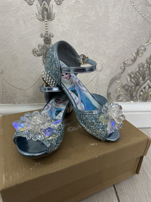 Туфли для девочки