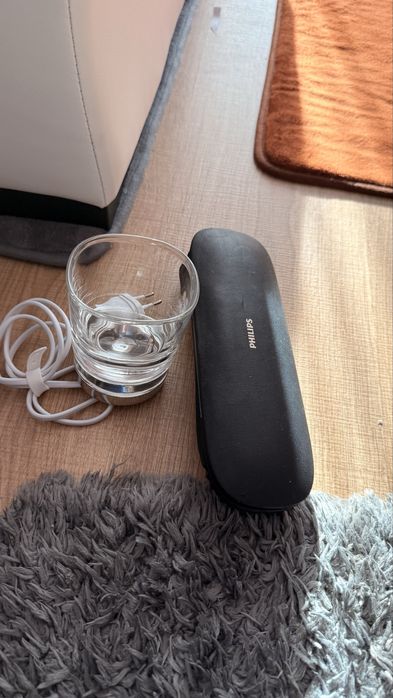 Periuța electrică Phillips Sonicare Diamond Clean seria 9000