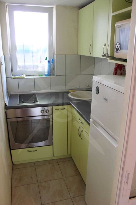 Продава се Етаж от къща в Варна, ВИНС - 74 кв.м за 2028 €/кв.м - Снимка #6