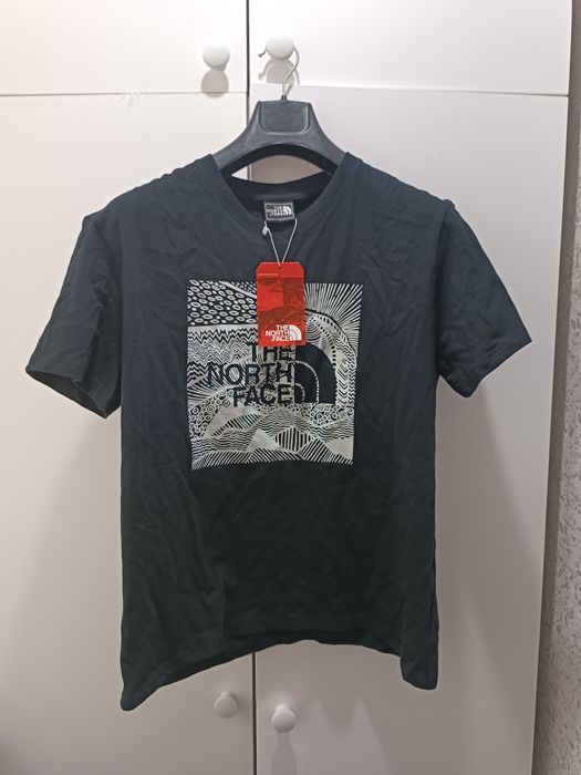 Футболка The north face