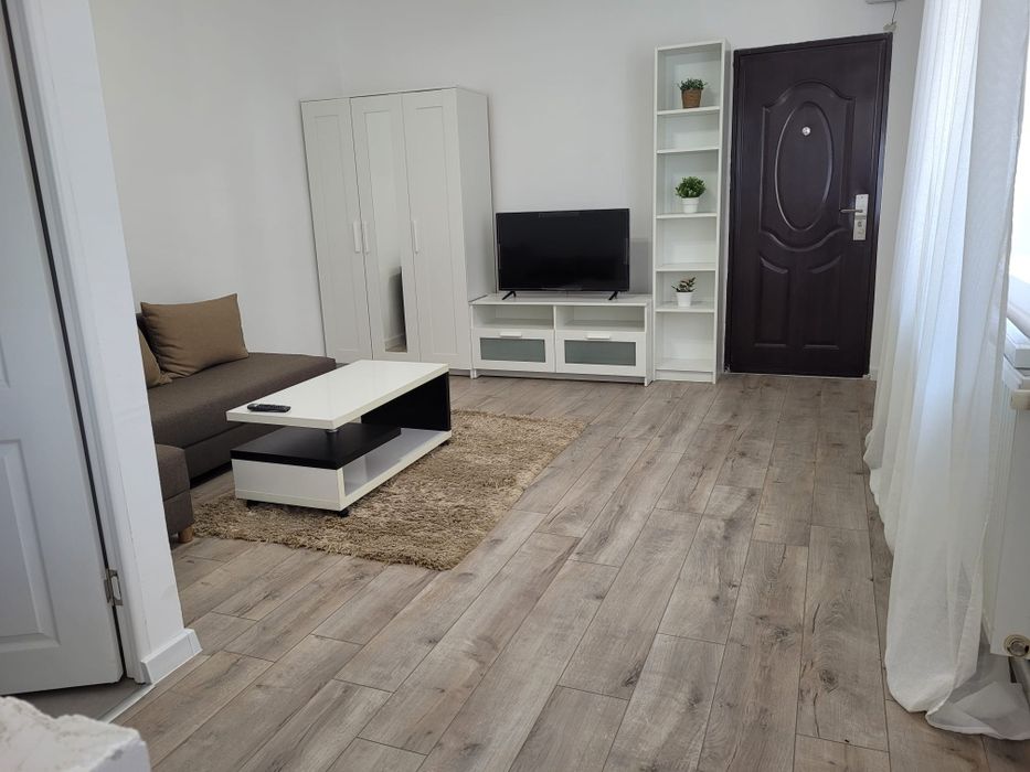 De închiriat apartament cu 1 camera în 7 Noiembrie