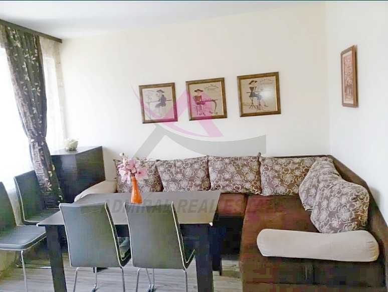 Дава се под наем Двустаен апартамент в Варна, Цветен квартал - 62 кв.м за 430 € - Снимка #1