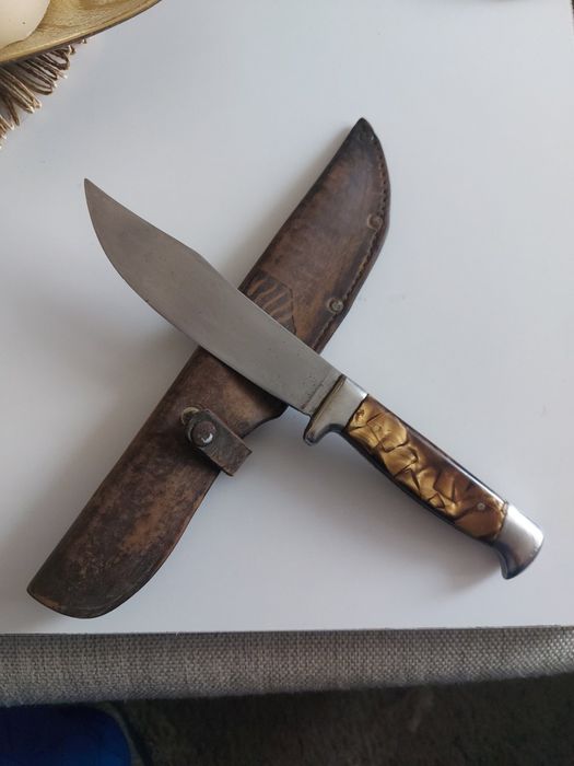 Стар ловен нож . На Велико Търново