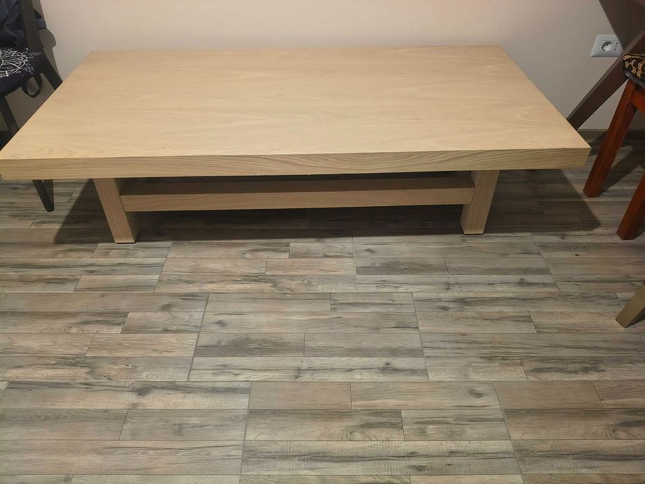 Masa lemn masiv nouă