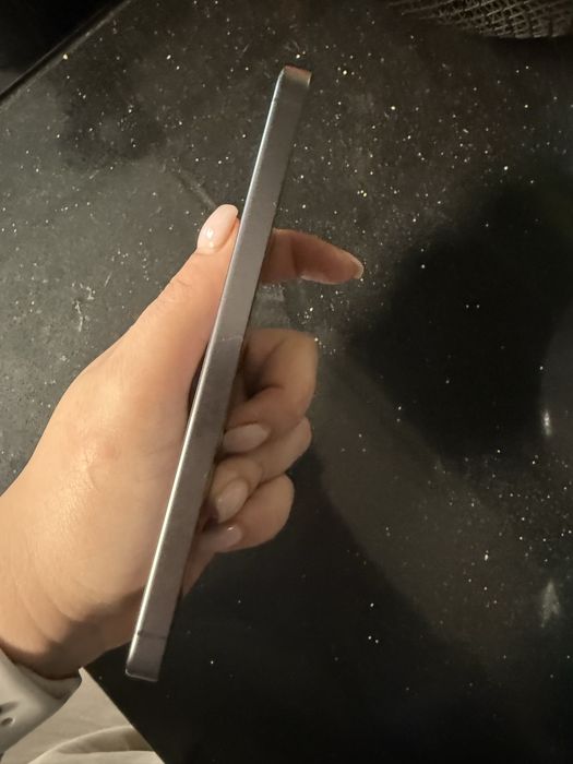 Samsung S24 , с кутия и зарядно