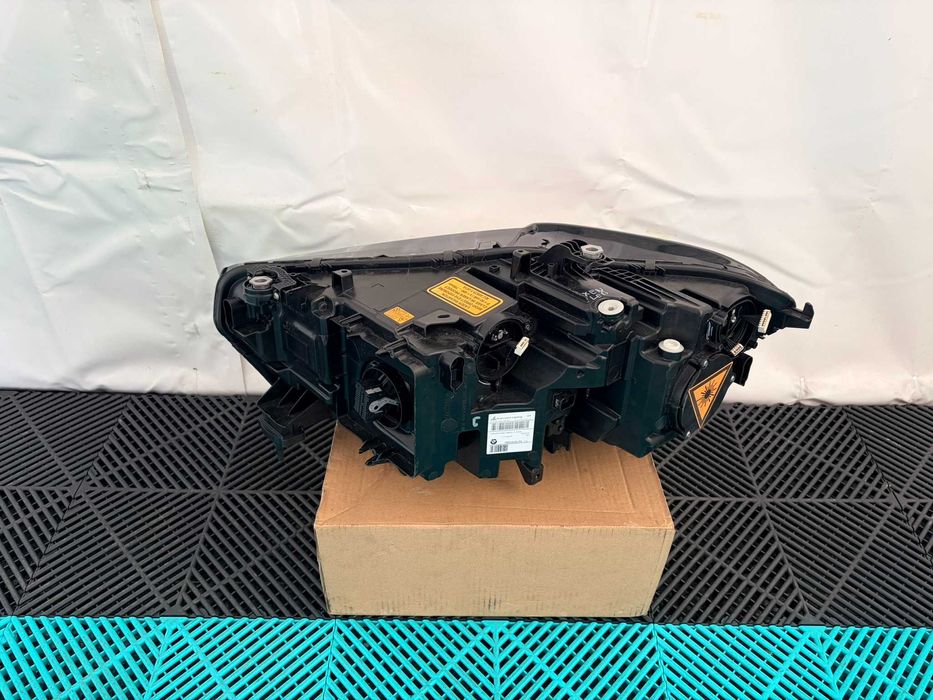 Far dreapta Bmw X6 G06 X5 G05 laser 2019-2022 impecabil original