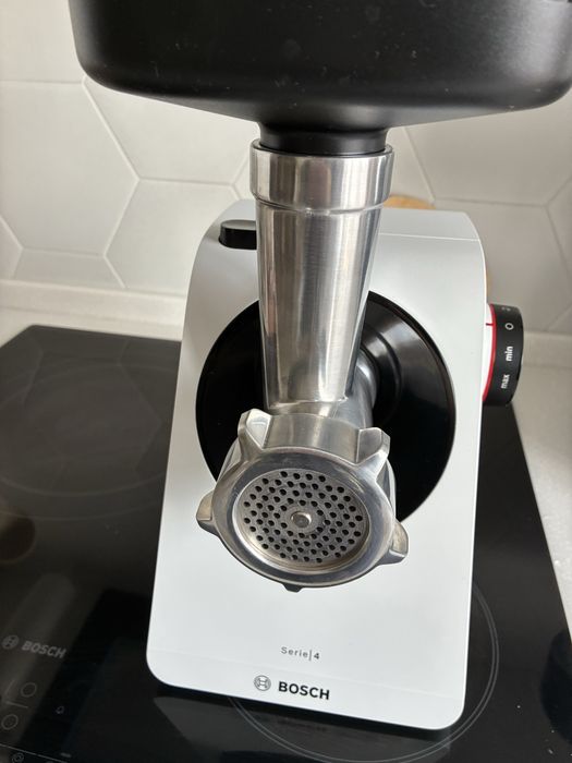 Мясорубка от Bosch serie 4