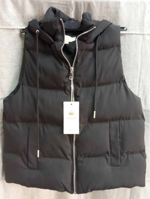 Дамски  елеци. Нови.