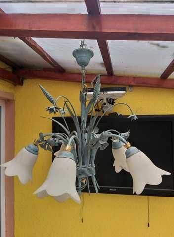 Candelabru cu cinci brate si doua aplice de perete din fier forjat