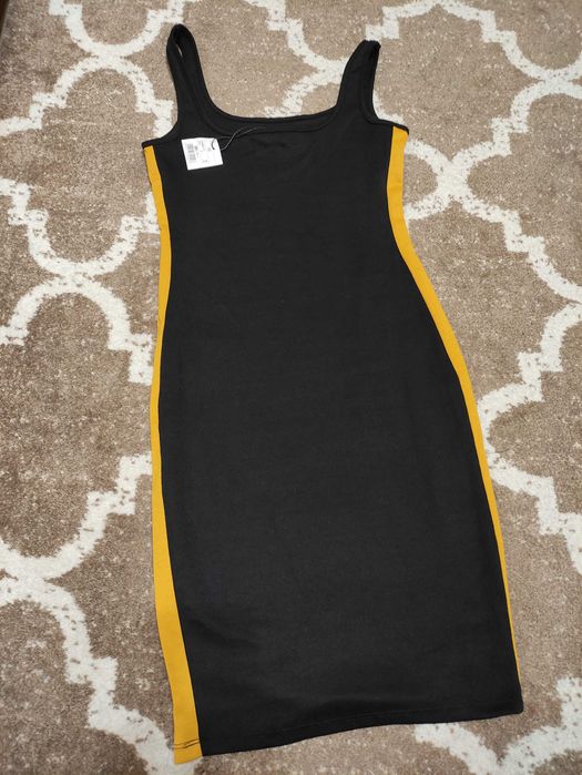 Rochie dreaptă elegantă