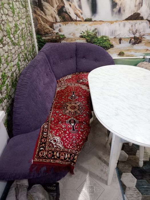 Продам кухонный диван