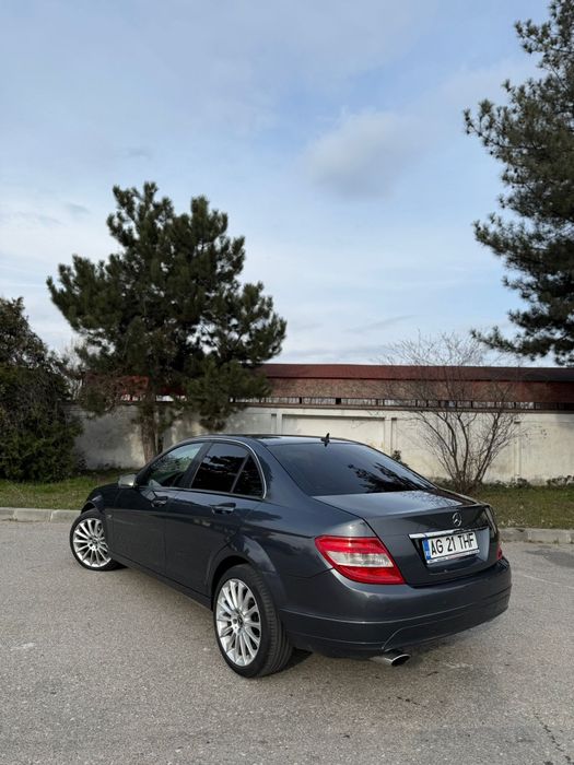 Mercedes Benz  C 180 Cdi Fab 2010/08