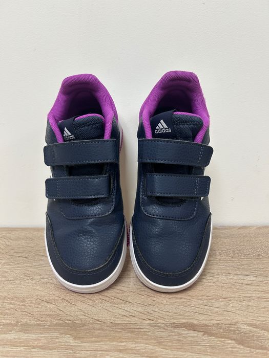 Маратонки за момиче