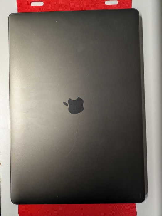 MacBook Pro 16" 83 cicluri 16/512GB (Iulius)(B-49988) Garantie 2 ani!