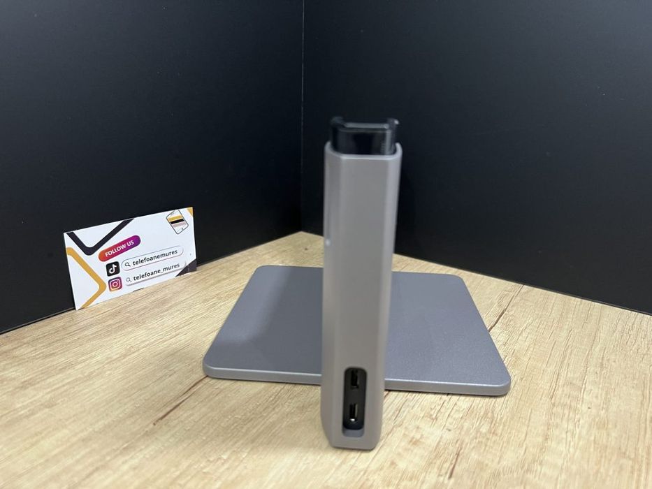 Bridge Vertical Dock MacBook Pro 13" Second-Hand Ca nou 2 ani garanție