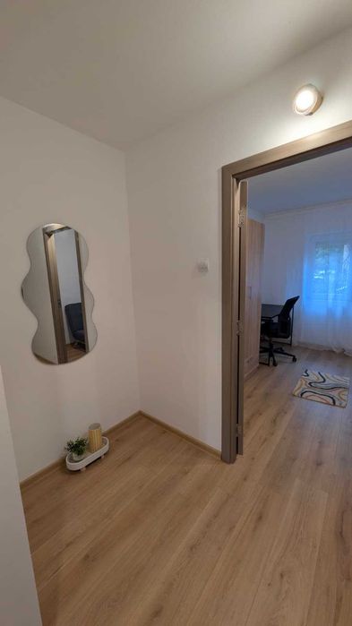 Apartament cu 3 camere de inchiriat