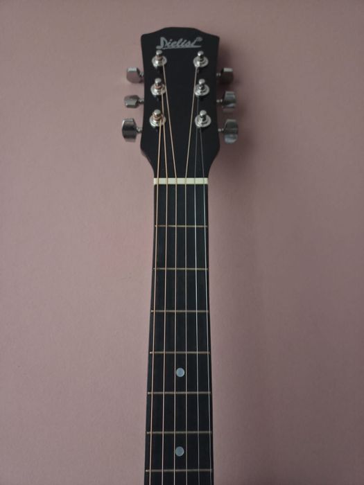 Chitara acustica