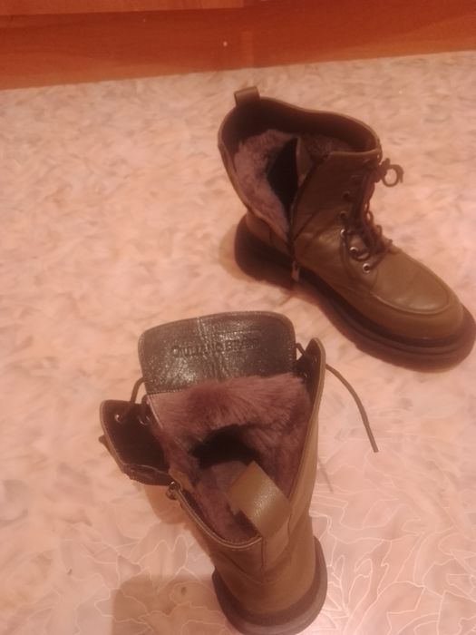Продам ботинки зимние