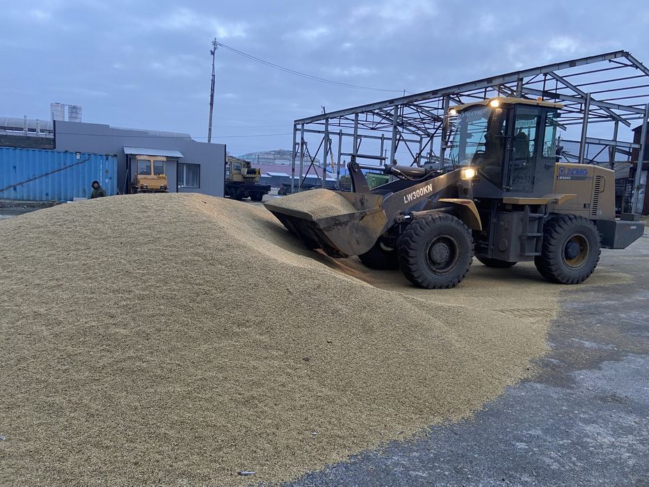 Услуги фронтального погрузчика 24/7