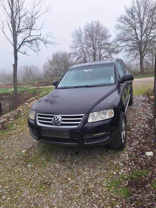 Vw Touareg 2.5 R5 ,174 к.с. автомат , 60 броя на части