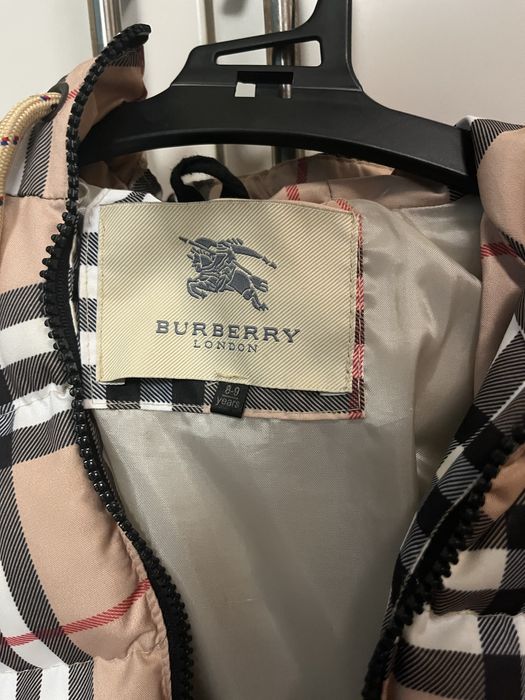 Burberry London яке Женско 8-9 години