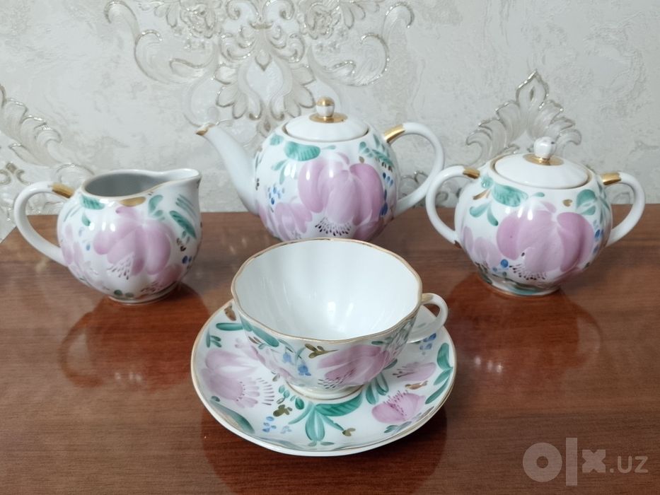 Сервизы винтажные разные. См. описание.
