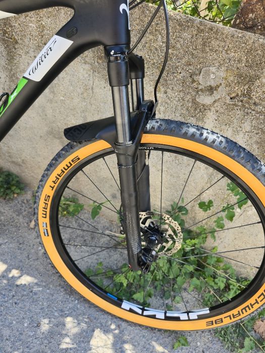 Карбонов XC велосипед цола Wilier 1x12 NX Като нов Проходни оси Rockshox Recon