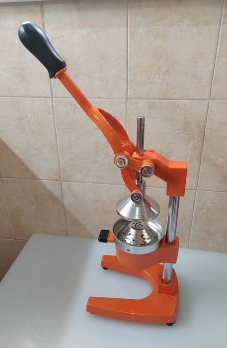 Соковыжималка для цитрусовых, граната.