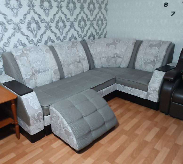 Продается диван с креслом