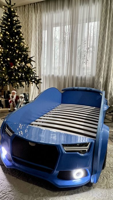 Кровать машина с матрацем ортопедом