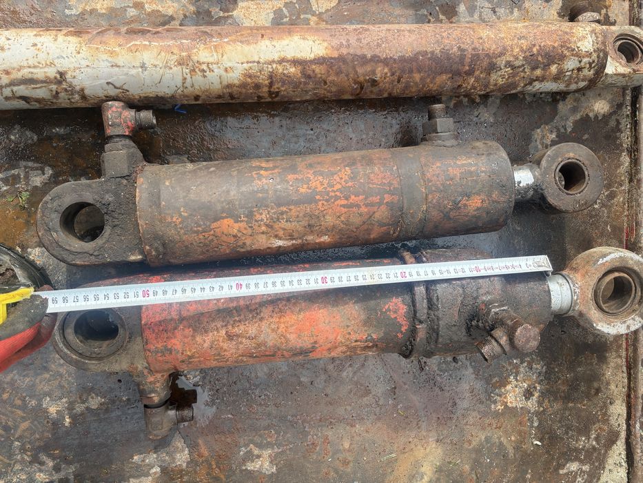 Хидравлични цилиндри : Фадрома , Гагер,плугове и др