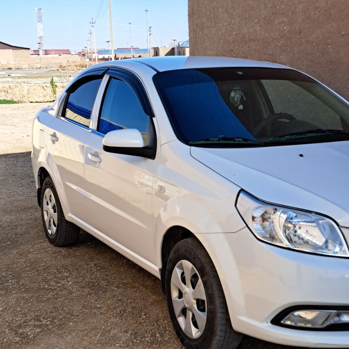 Nexia 3 xolati yaxshi