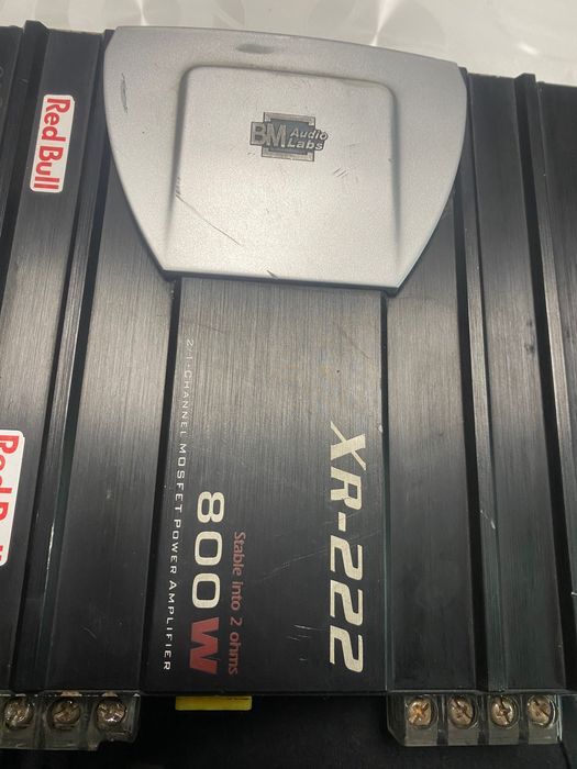 Двуканален Усилвател