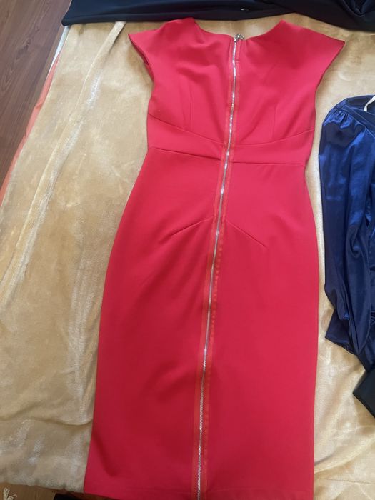 Продам платья бу