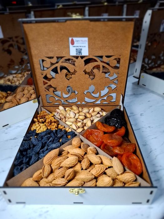 Подарочный набор орехов и сухофруктов sovg'a подарок savat chaq chuq