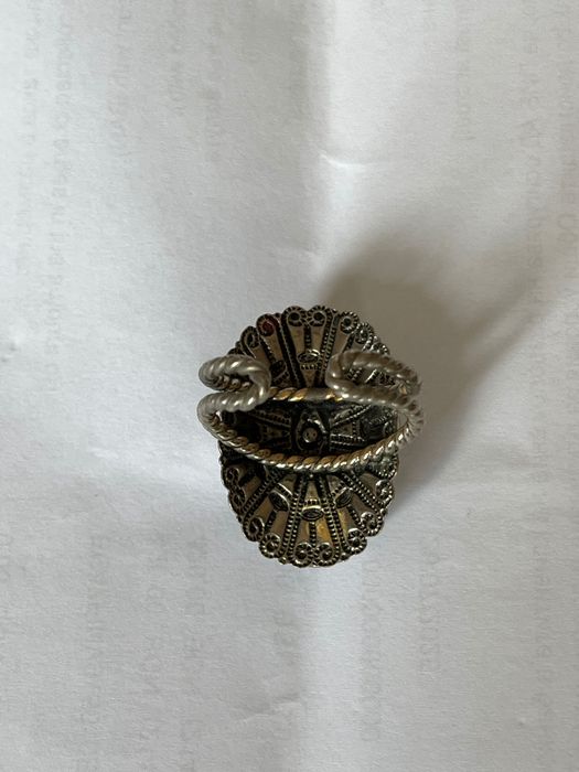 Старинен пръстен