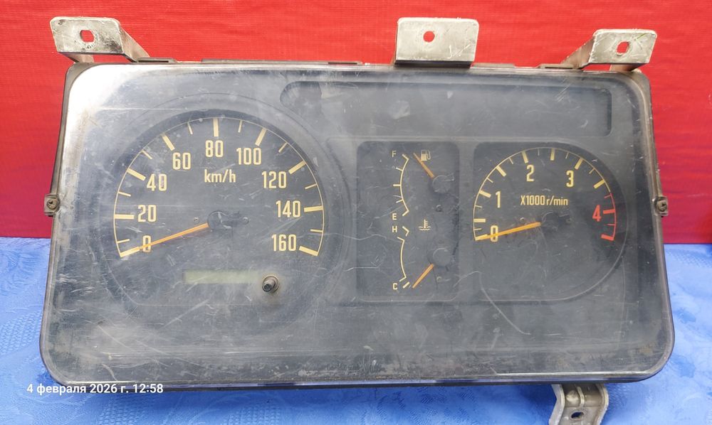 Щиток панель приборов Isuzu Elf Исузу Ельф