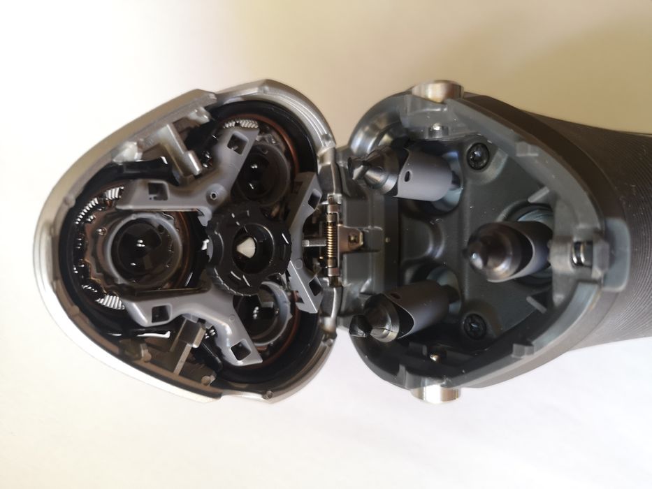 Електрическа самобръсначка Philips Power Touch