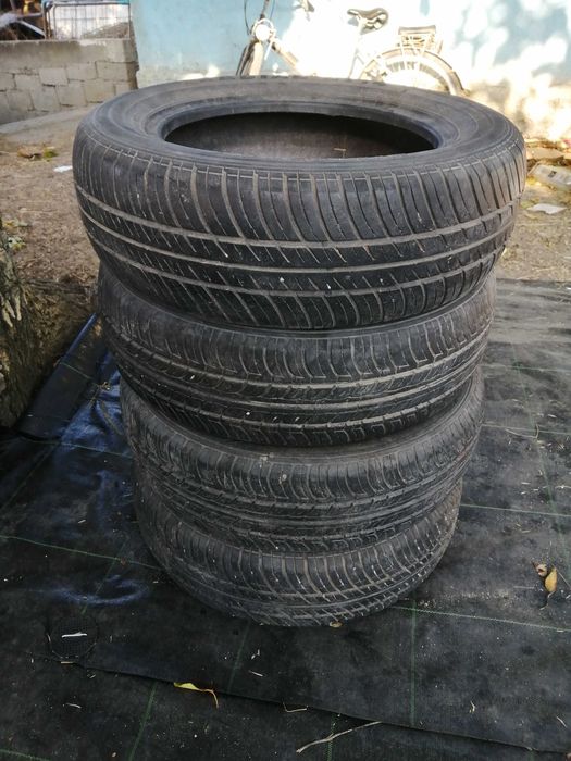 Vând 4 avelope de ocazie în stare foarte buna pentru sezonul cald.