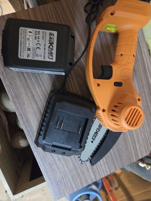 Акумулаторна минирезачка