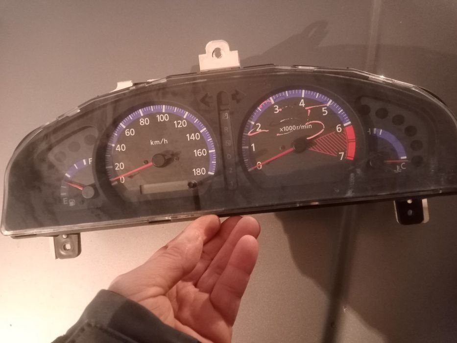 Продам приборную панель