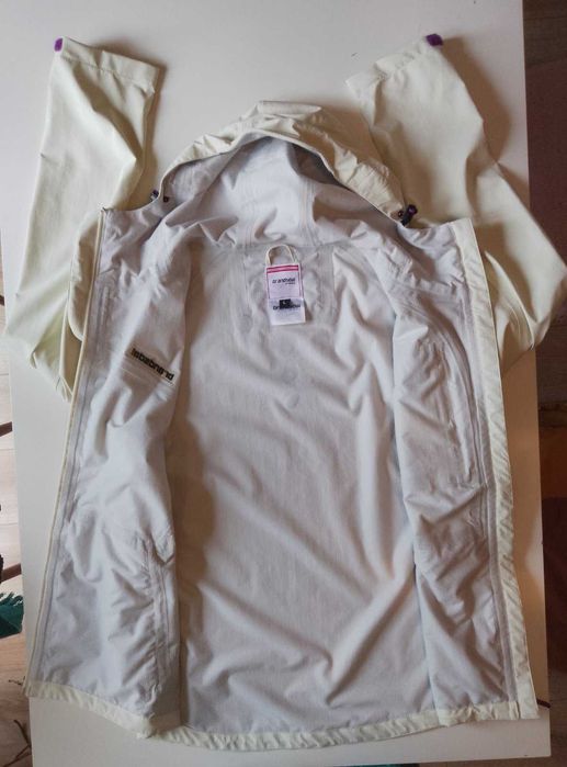 Ново Дамско зимно туристическо яке мембрана и панталон,ски сноуборд