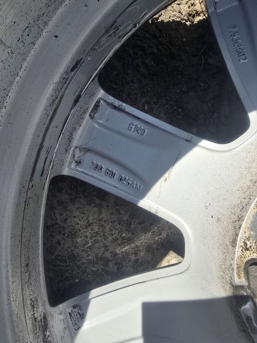 Roți 235/55/18 ET 40 vară cu senzori.