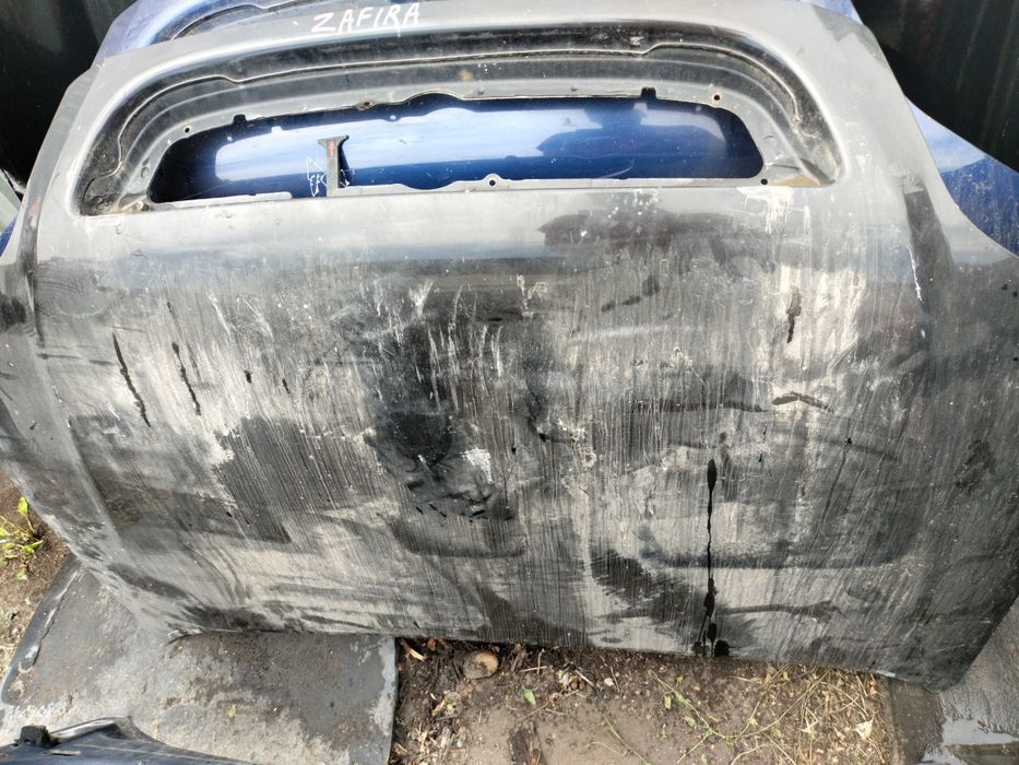 Капот на Опель Зафира