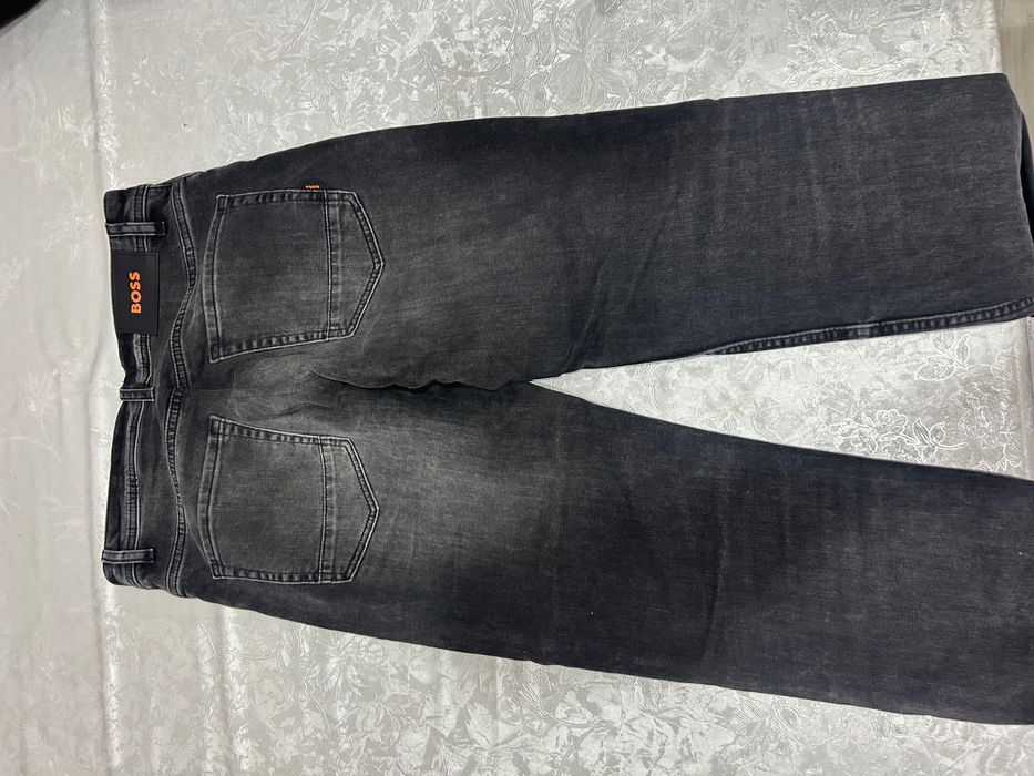 Мъжки дънки Hugo Boss