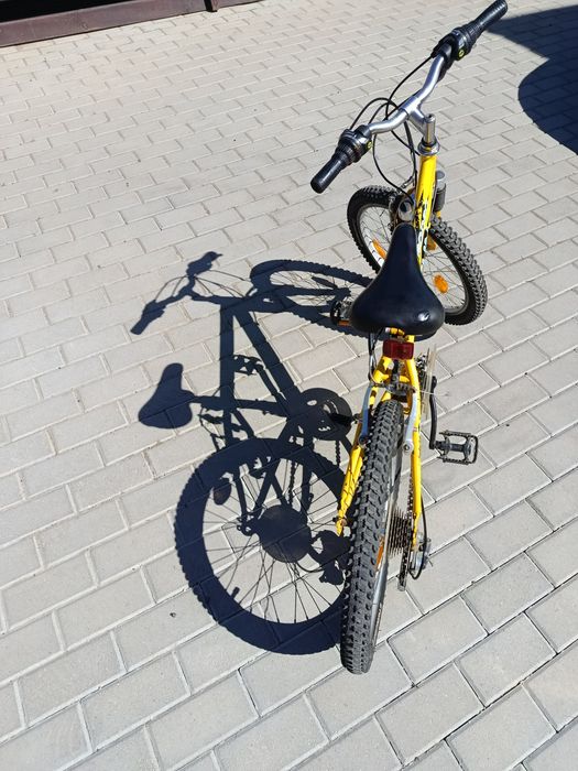 Bicicleta 20 cu suspensie față