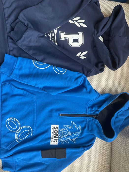 3 блузи с качулка, пижама със Соник, горнище с цип, елек - размер 128